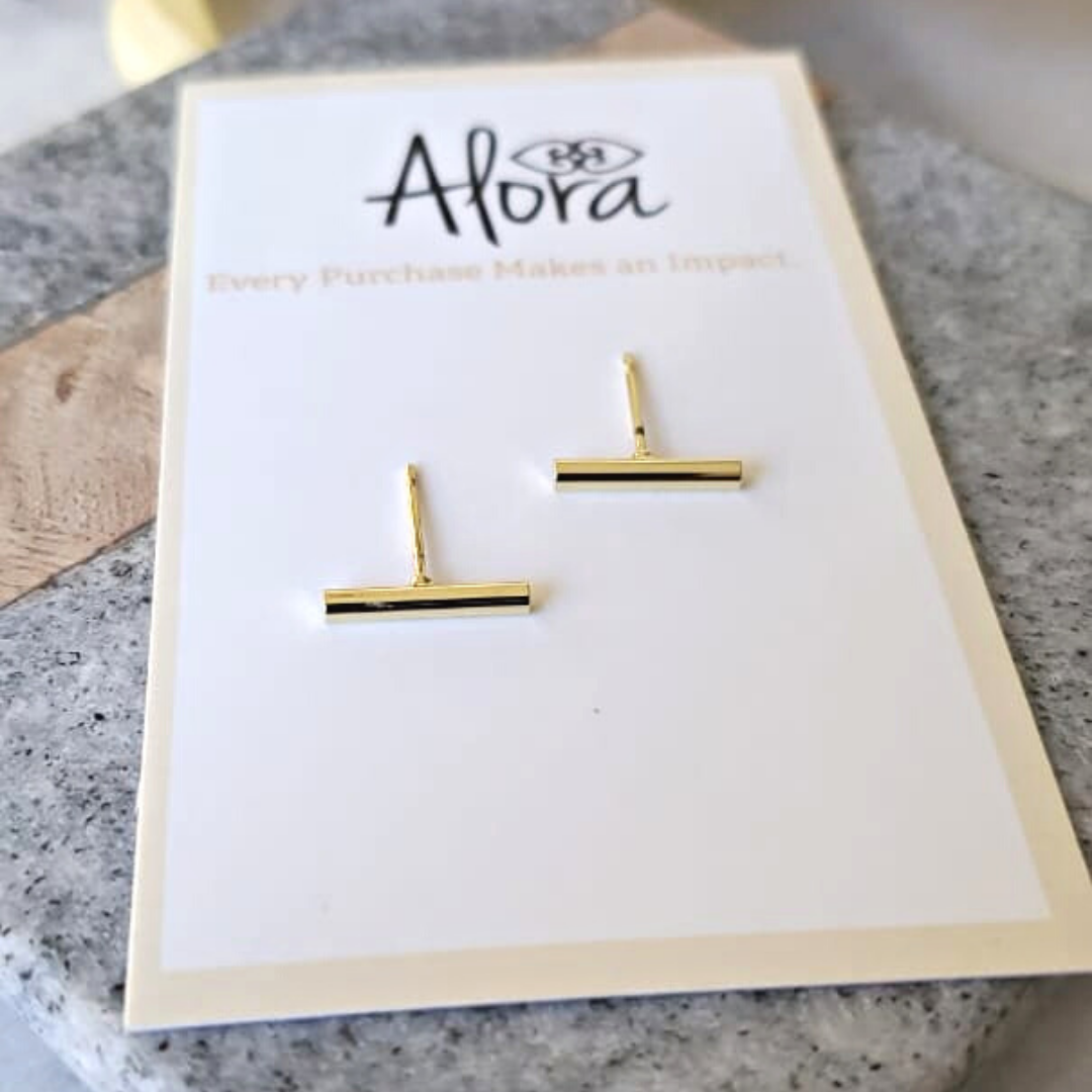 Minimalist Gold Stud Earrings - Bar Alora Boutique