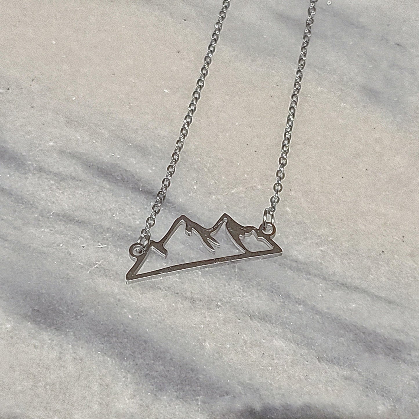 Aspen Dainty Mountain Necklace - Alora Boutique