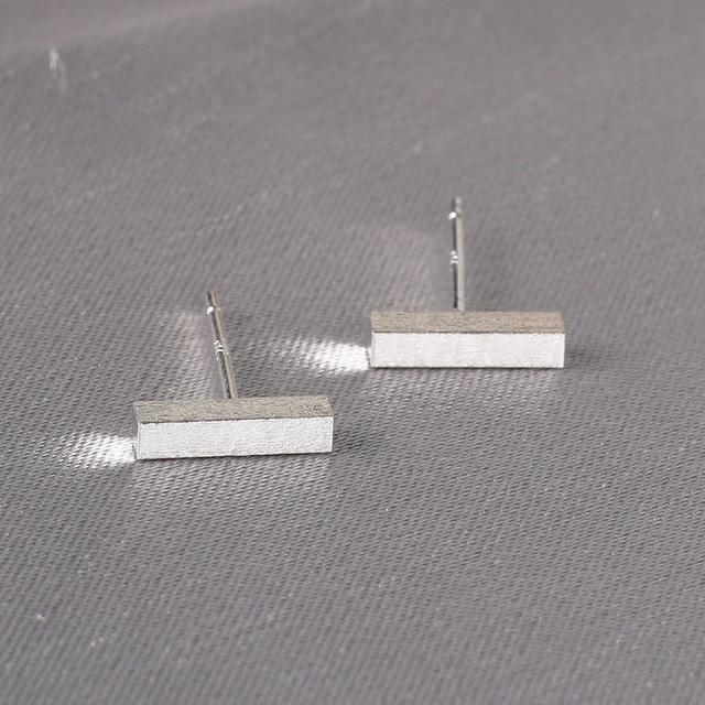 Minimalist Sterlng Silver Stud Earrings - Bar - Alora Boutique