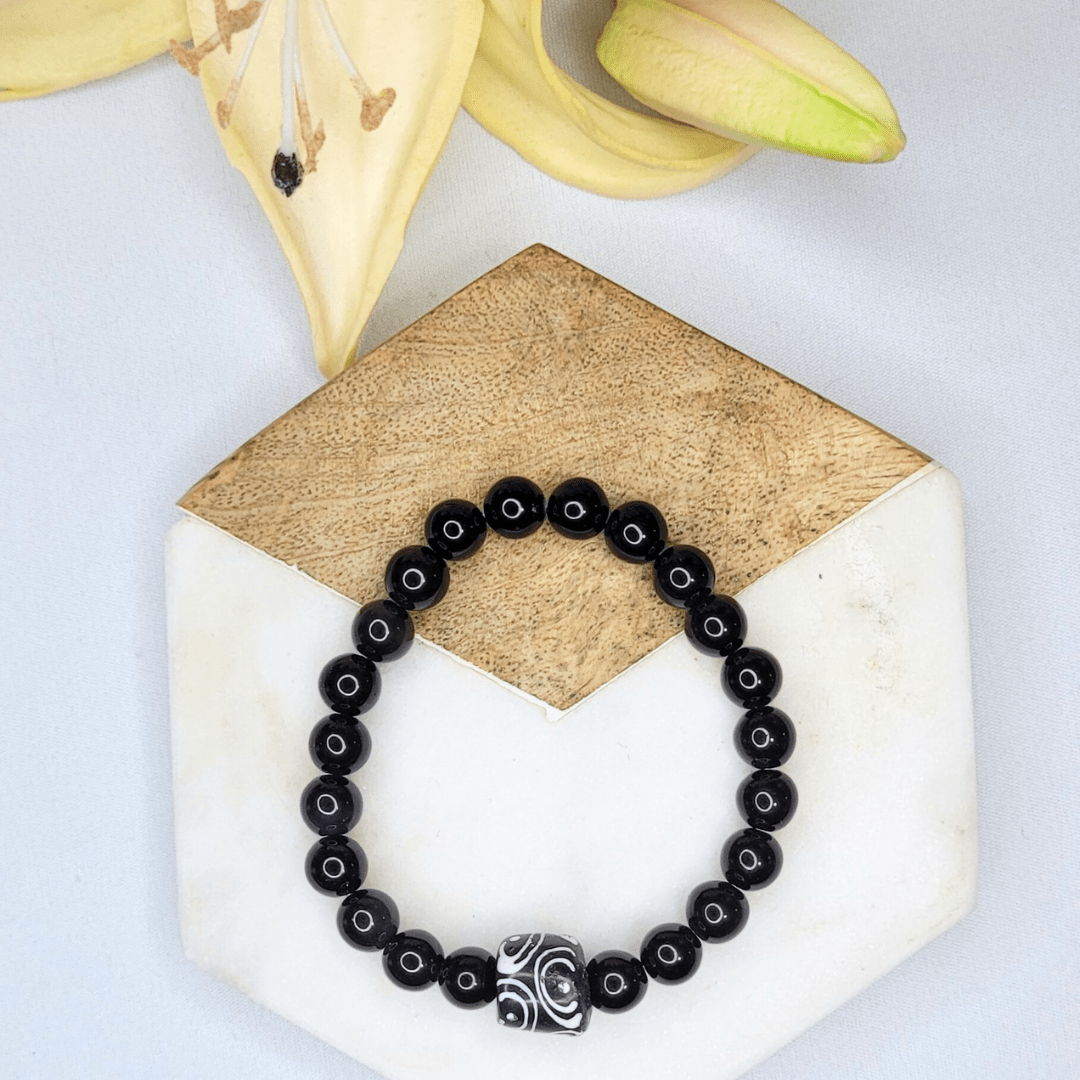 Zulana - Noire | Sustainable Bracelet | African Recycled Glass - Alora Boutique